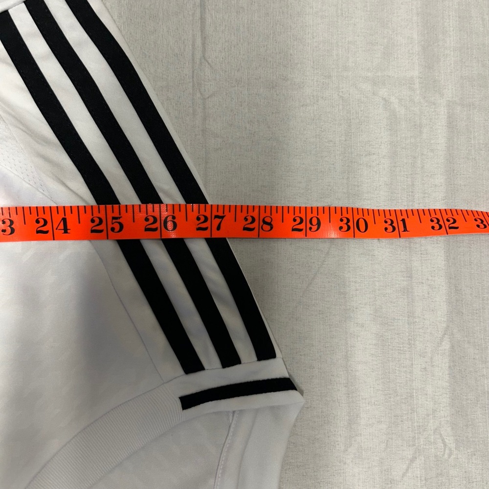 Adidas Real Madrid 24/25 Home Jersey Bellingham 5 White Slim Fit HA8870 Mens M - Picture 9 of 9